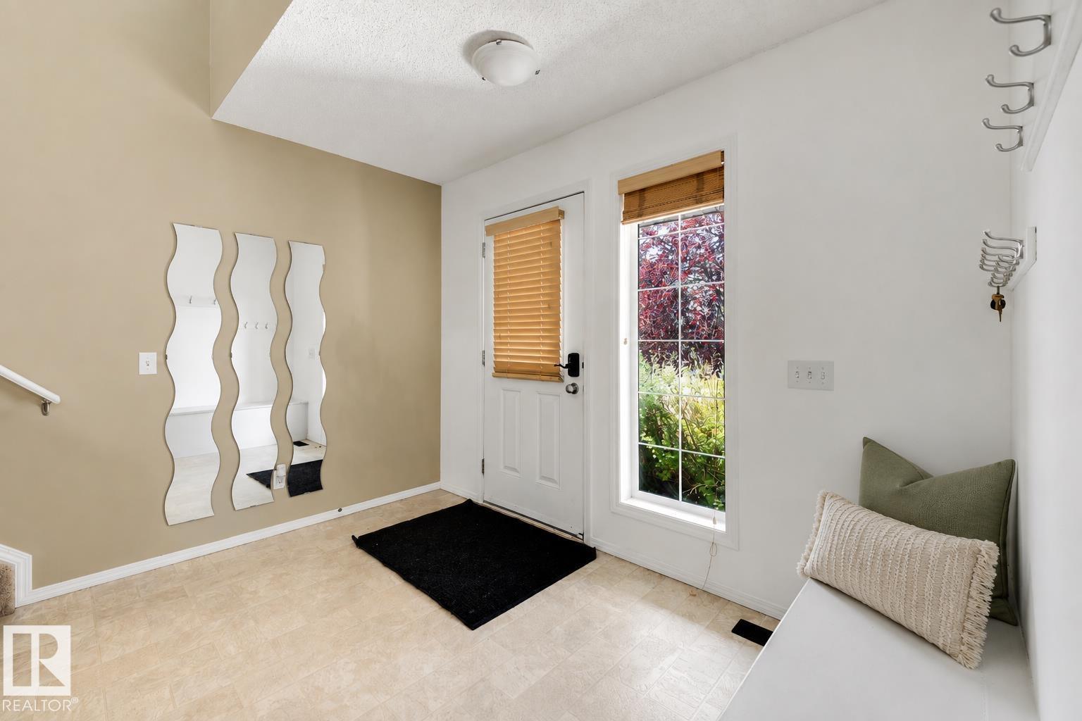 #13 450 HYNDMAN CR NW - 2