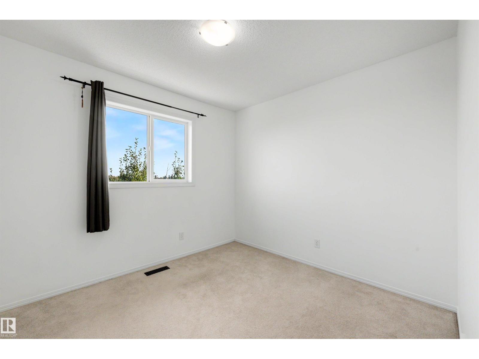 #13 450 HYNDMAN CR NW - Image 20