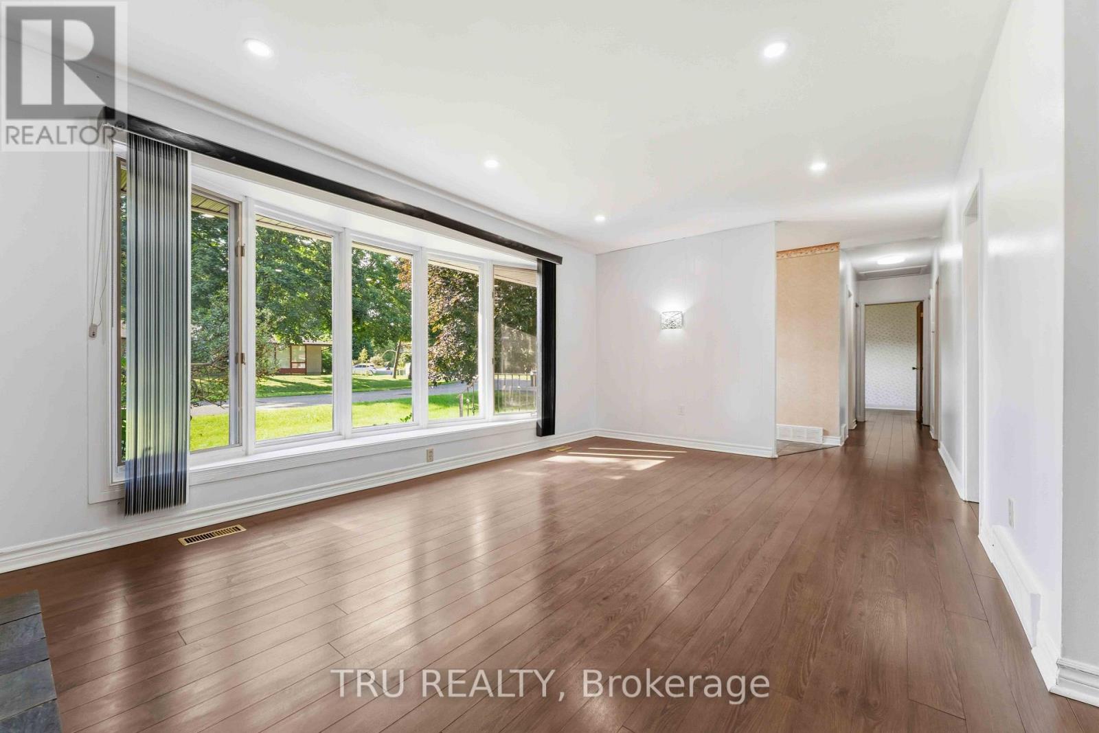 19 ELLERY CRESCENT - Image 13