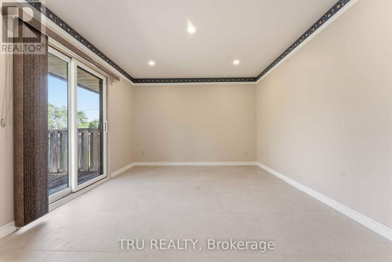 19 ELLERY CRESCENT - 15
