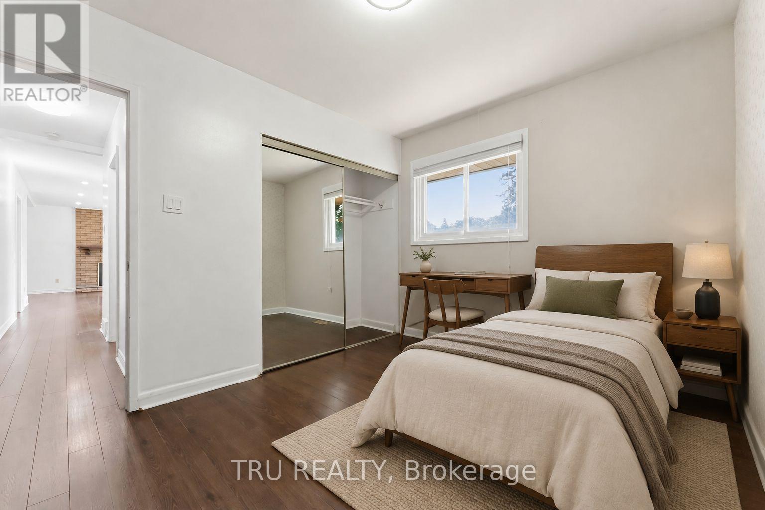 19 ELLERY CRESCENT - 22