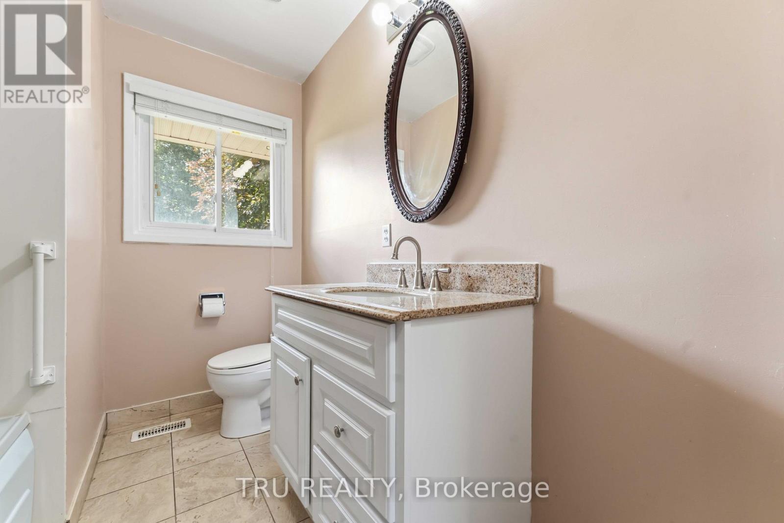 19 ELLERY CRESCENT - 33