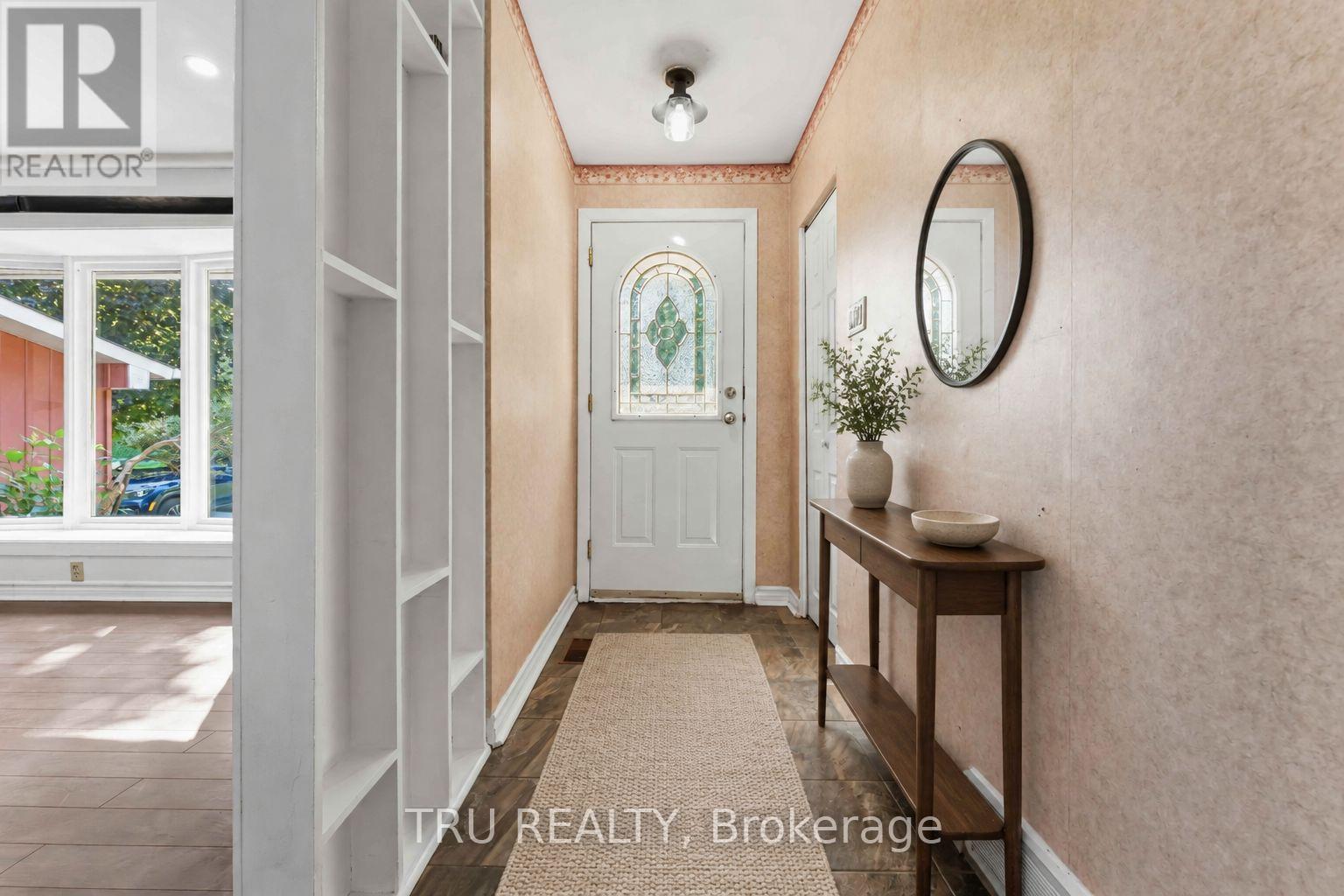 19 ELLERY CRESCENT - 4