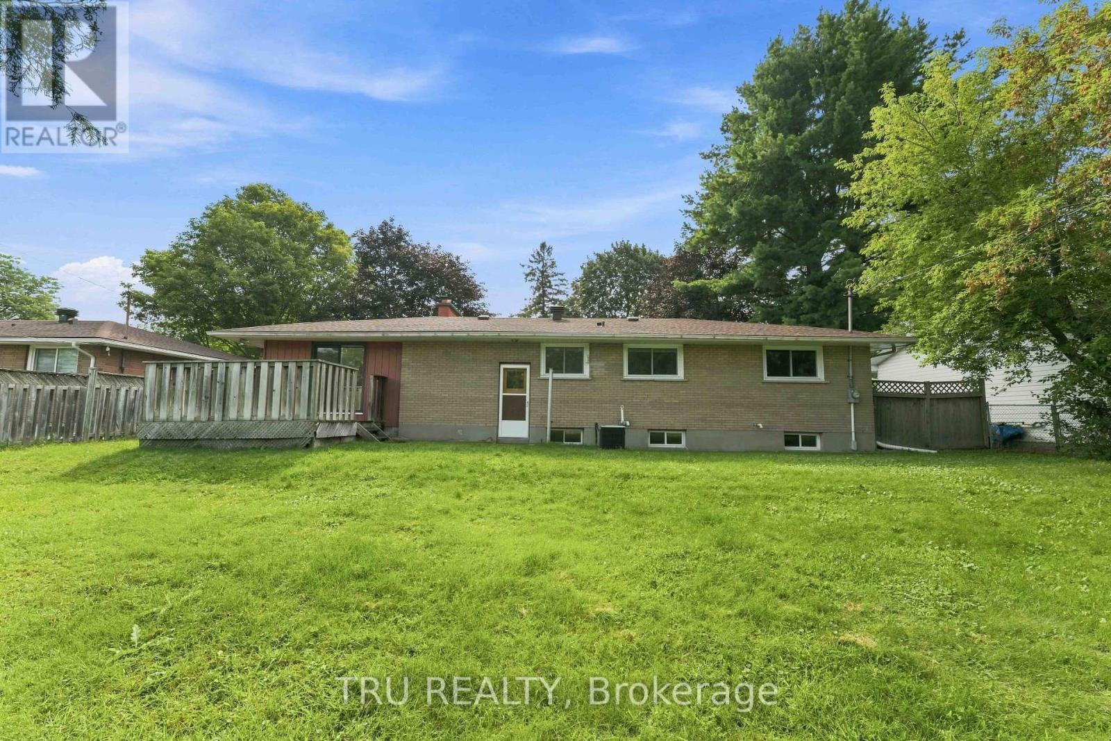 19 ELLERY CRESCENT - 41