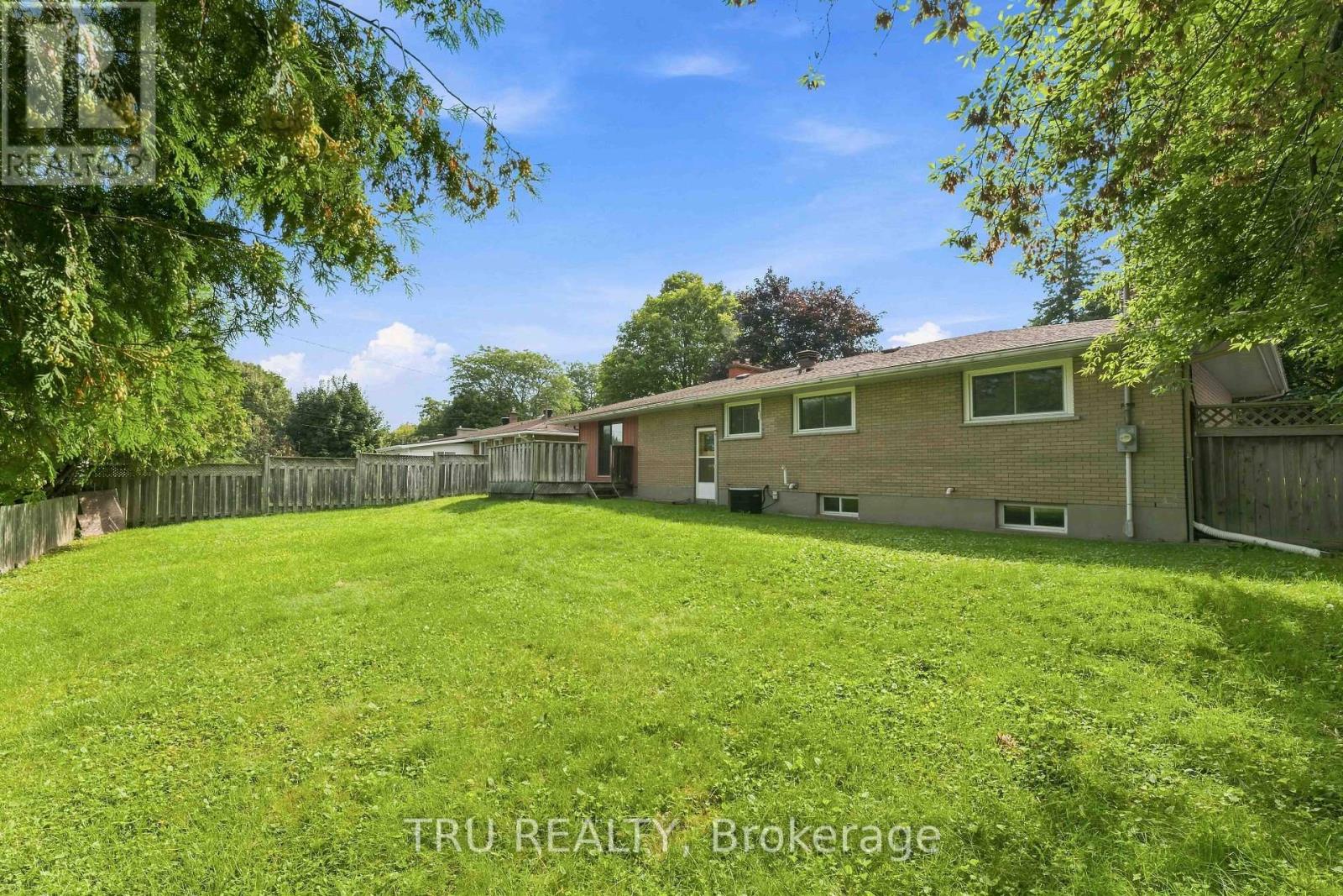 19 ELLERY CRESCENT - 42