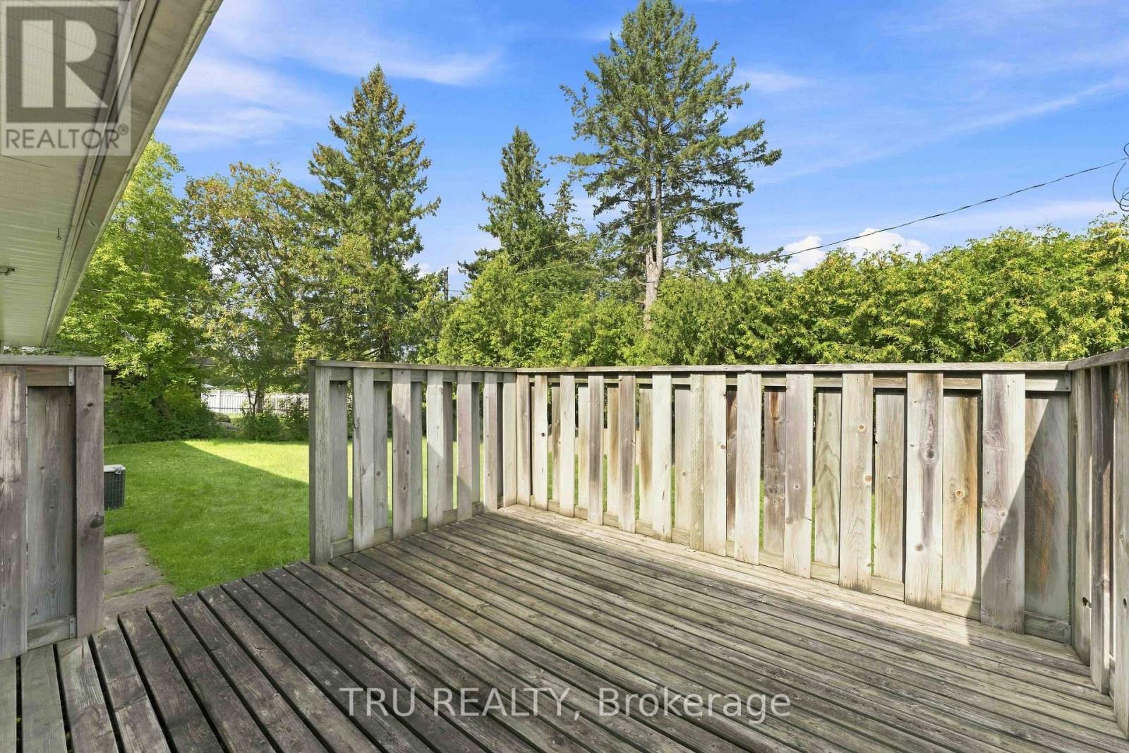 19 ELLERY CRESCENT - 44