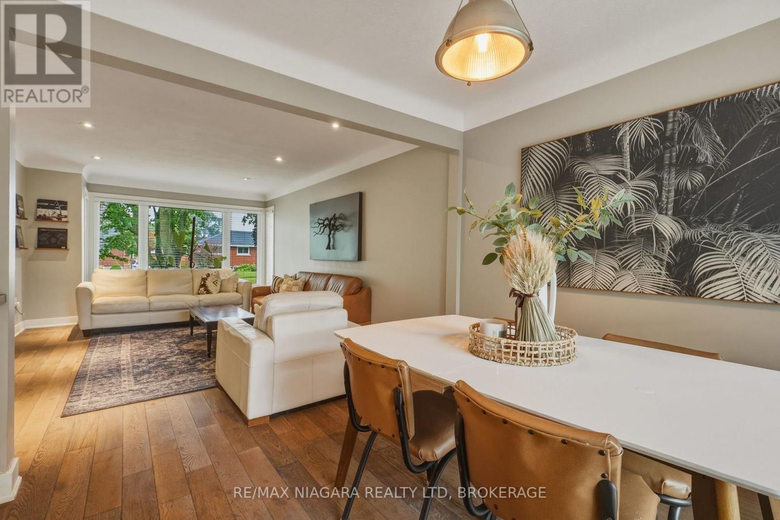 9 YOUNGBLUT AVENUE - 11