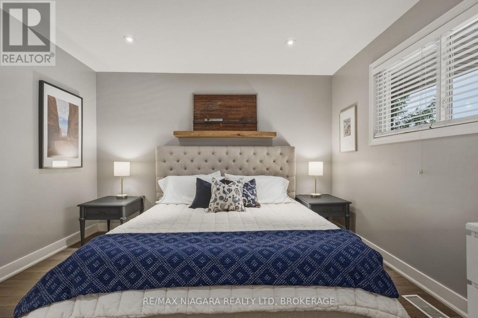 9 YOUNGBLUT AVENUE - 21