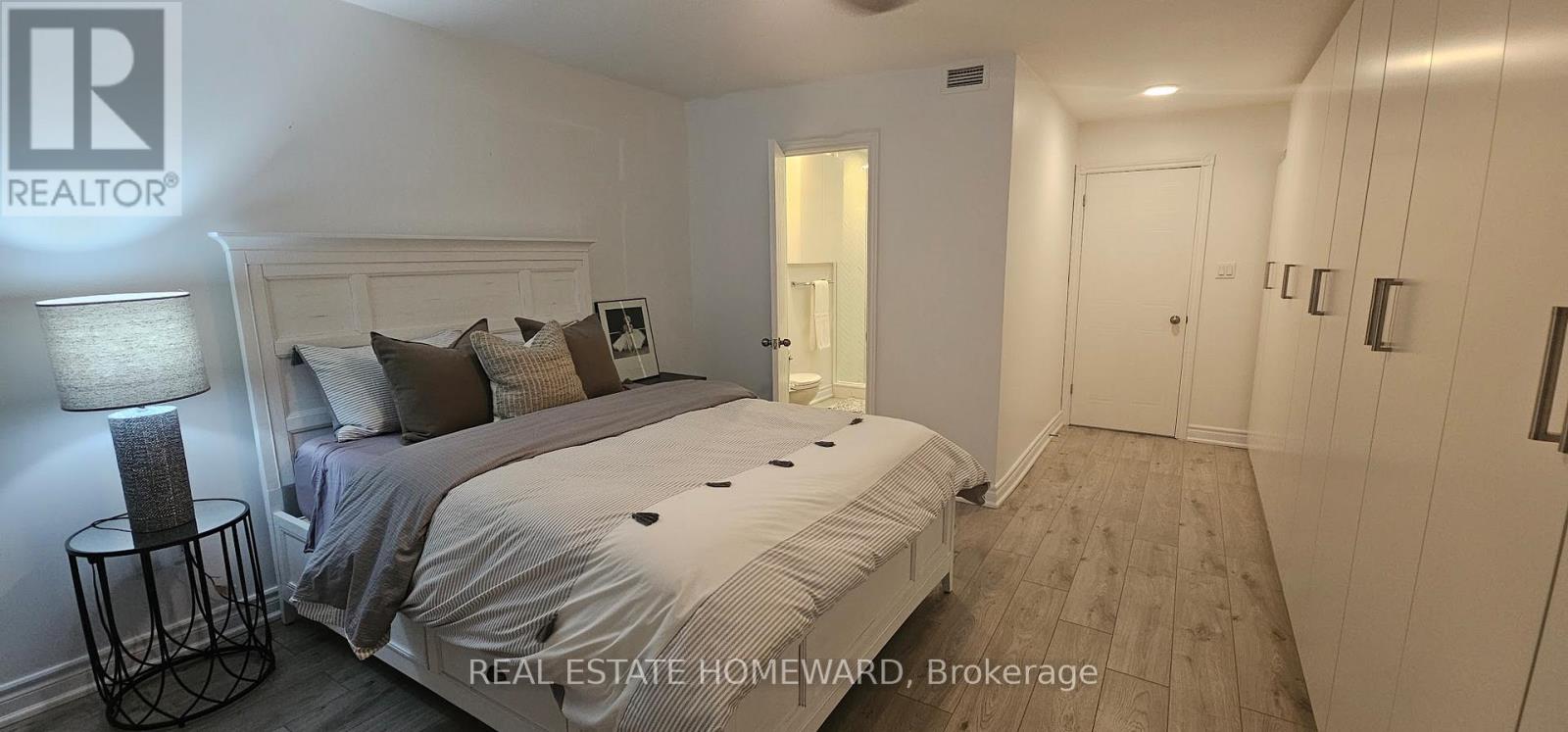 #5 122 GLEN MANOR DRIVE - 16