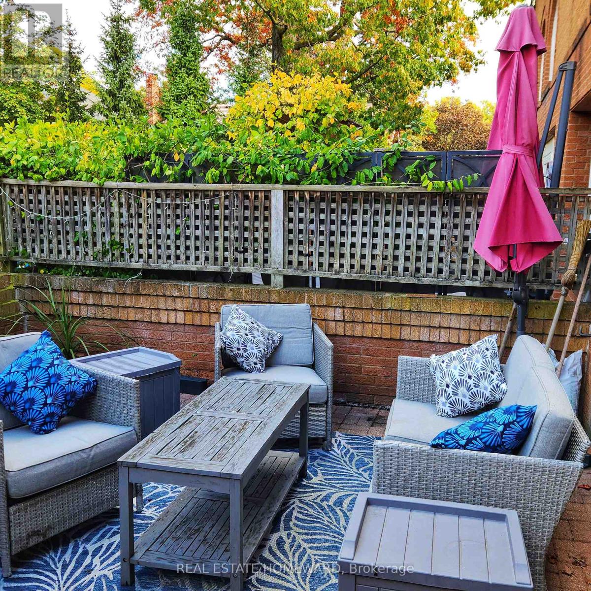 #5 122 GLEN MANOR DRIVE - 22
