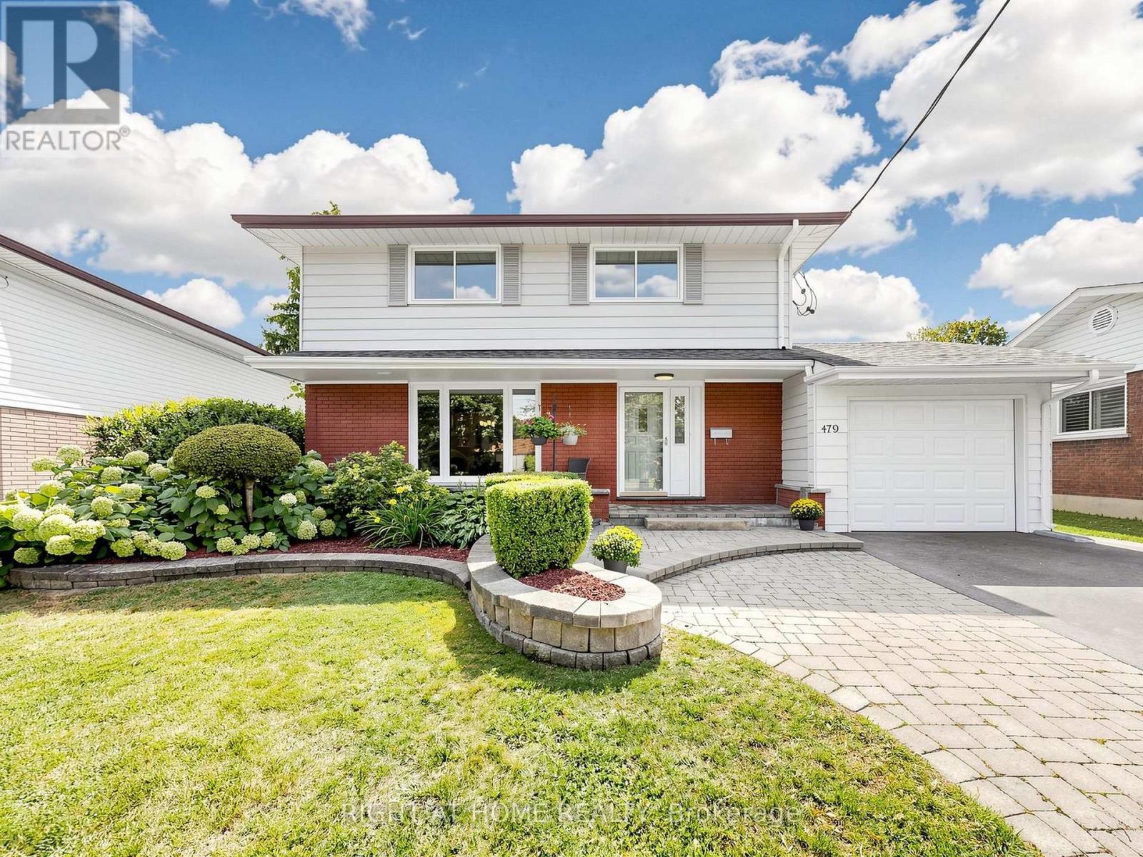 479 BERNHARD CRESCENT - 1