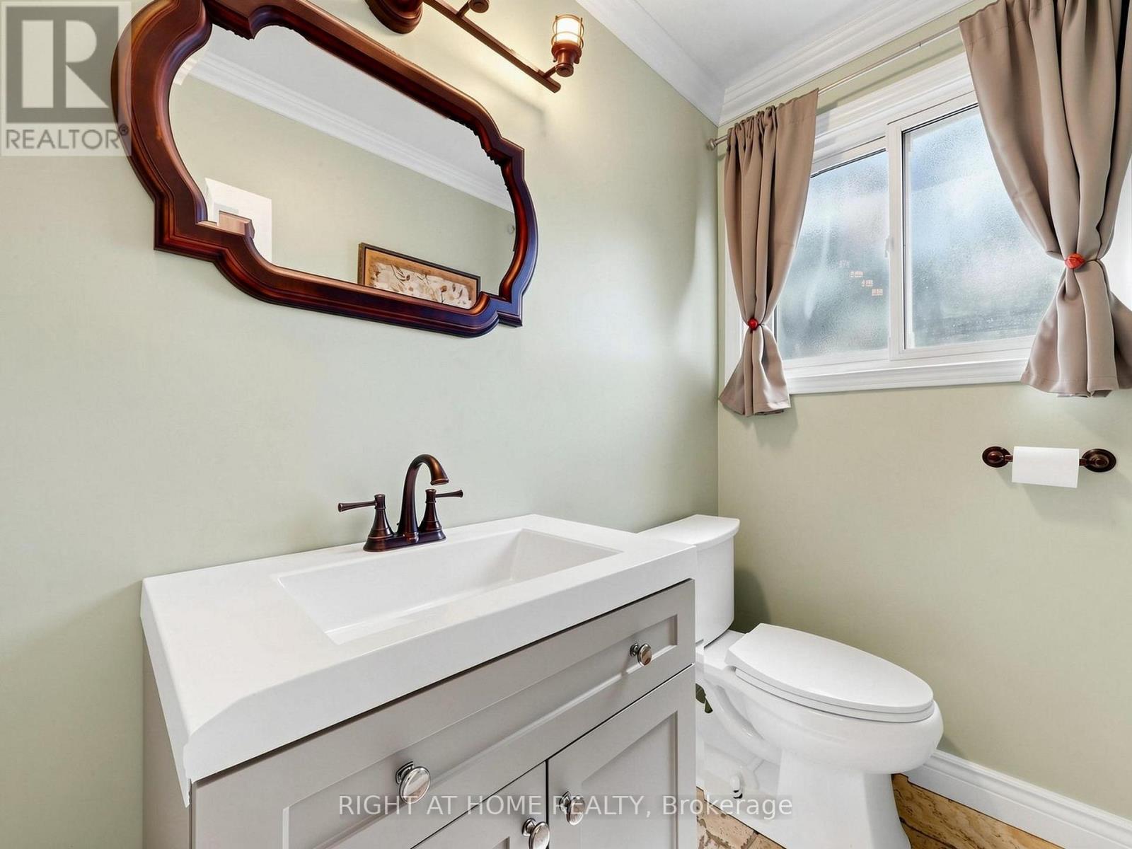 479 BERNHARD CRESCENT - Image 15