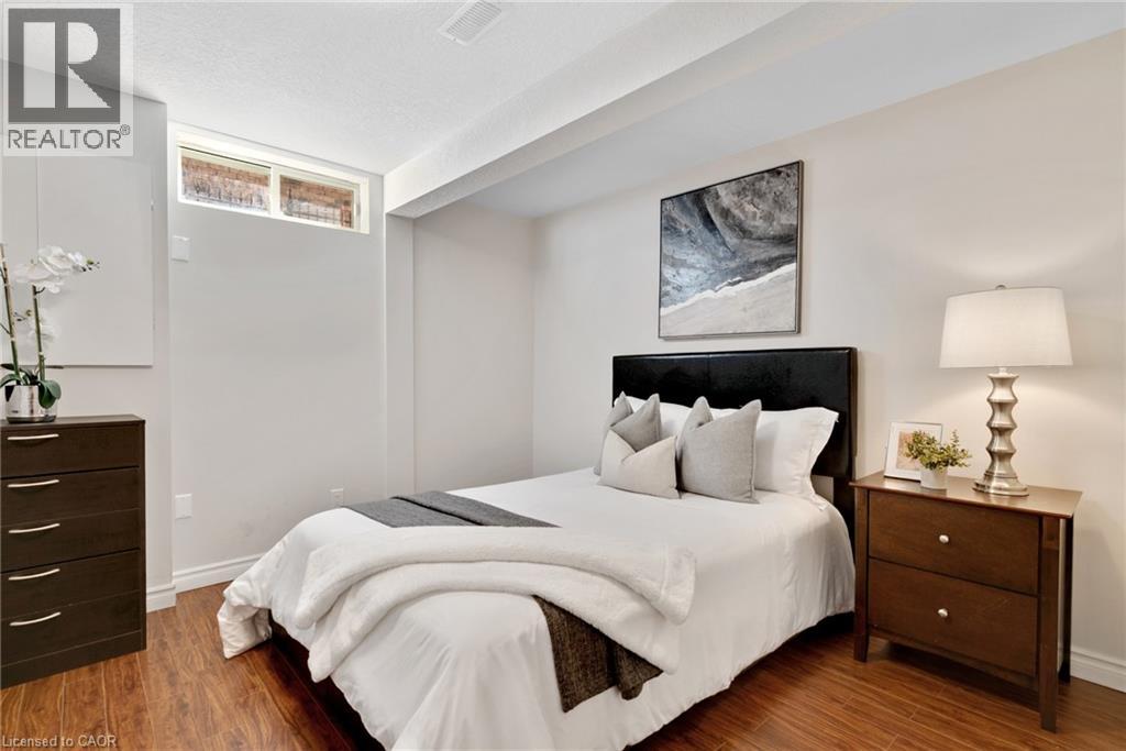 7 GASKIN Avenue - 24