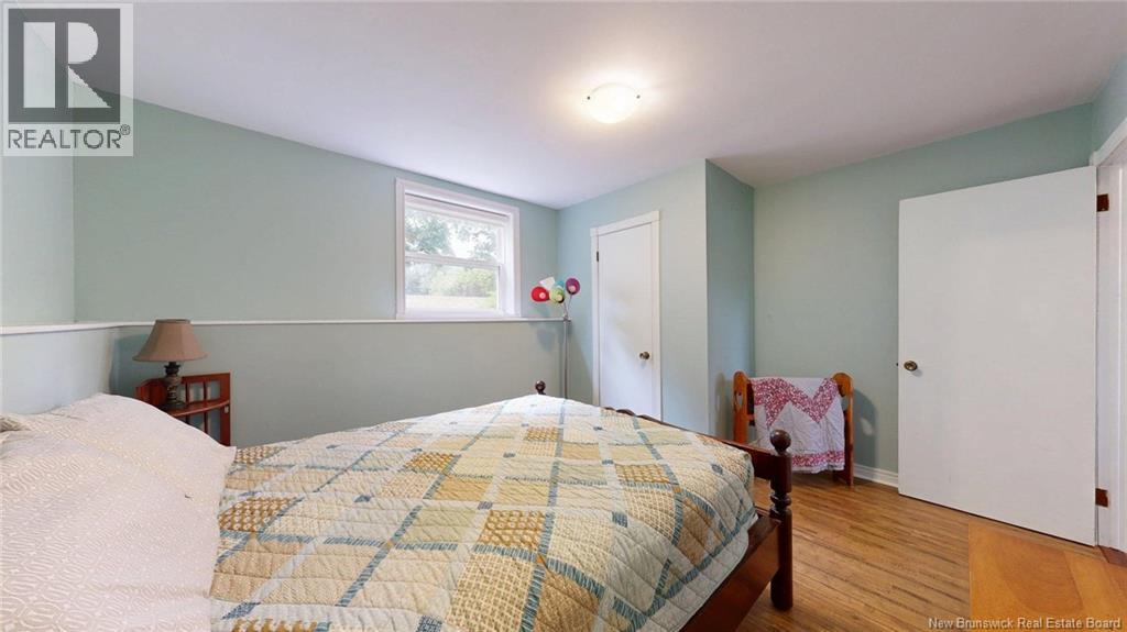 125 Old Road - Image 34