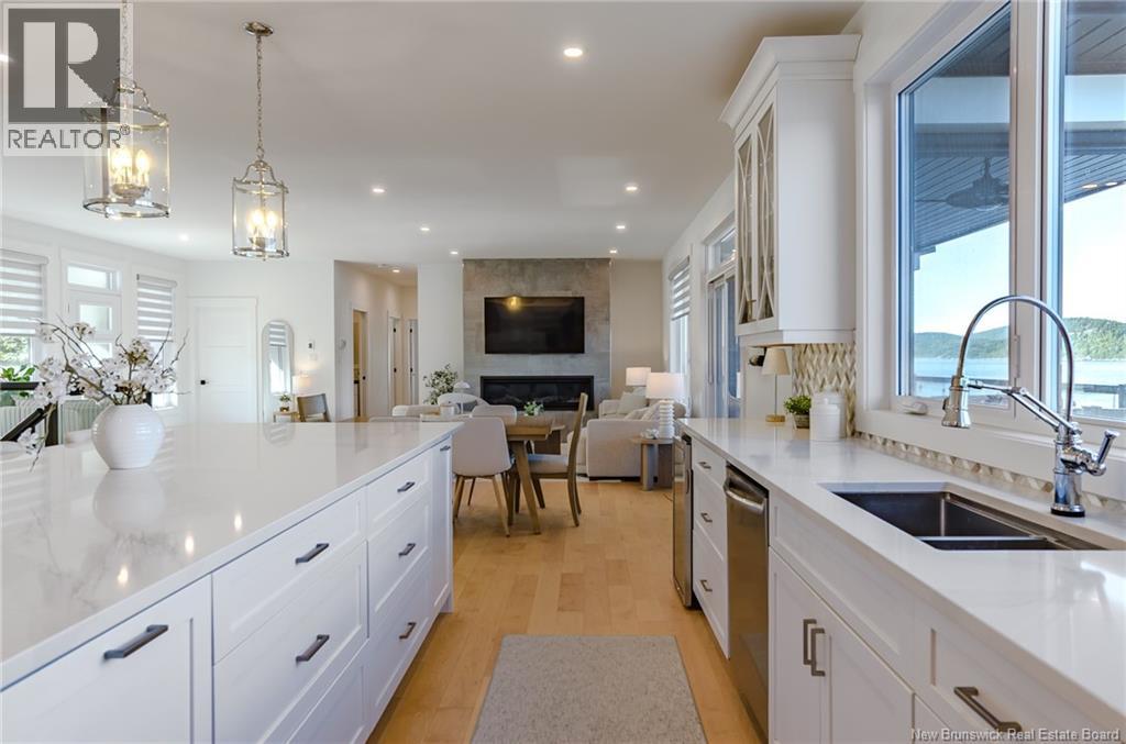 615 Gondola Point - 12