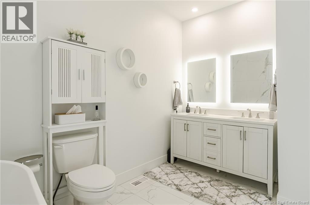 615 Gondola Point - 23