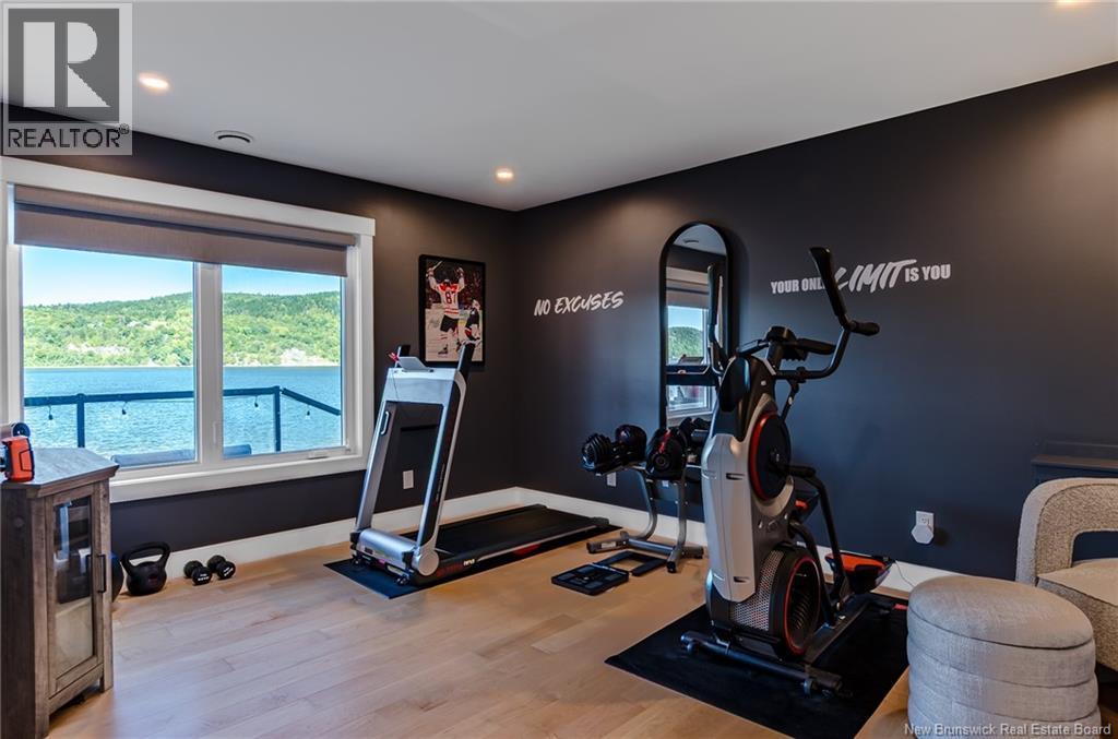 615 Gondola Point - Image 31
