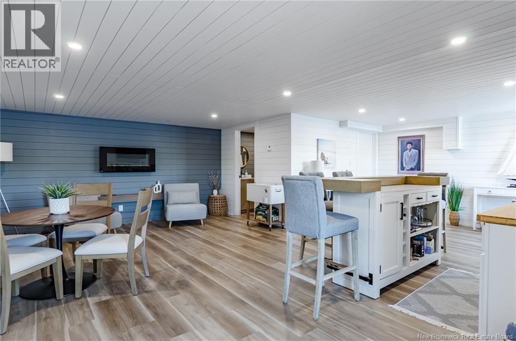 615 Gondola Point - Image 32