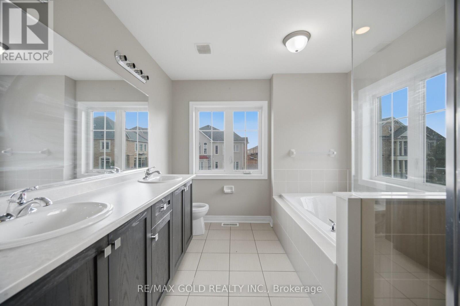 473 VETERANS DRIVE - Image 14
