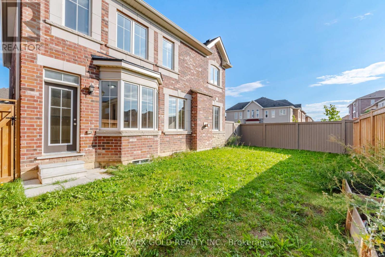 473 VETERANS DRIVE - Image 22