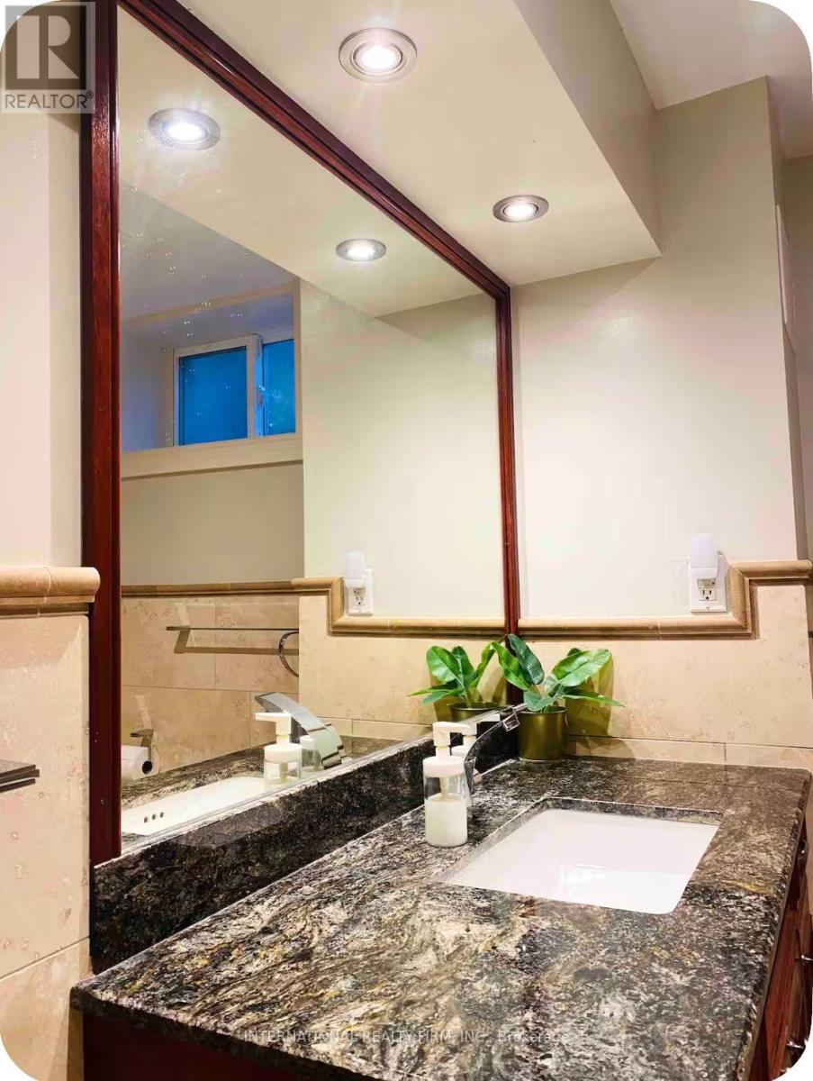 1594 SUNNYCOVE DRIVE - 35