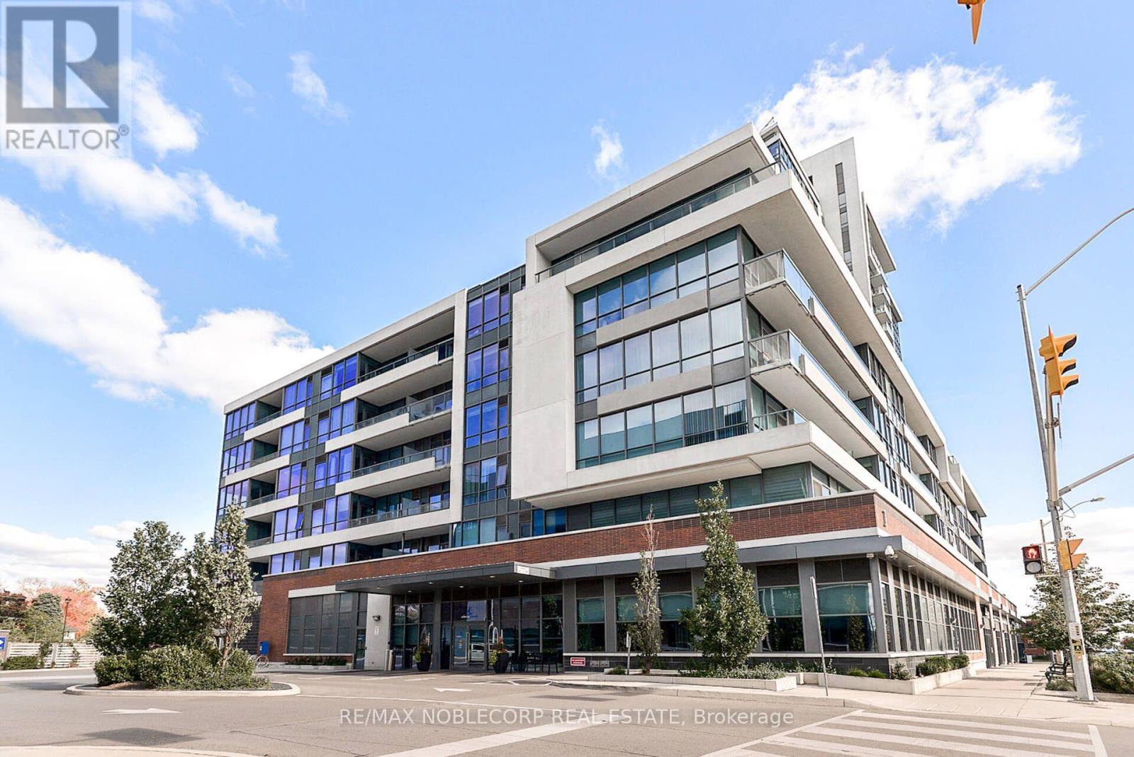 Photo of 1 Hurontario Street