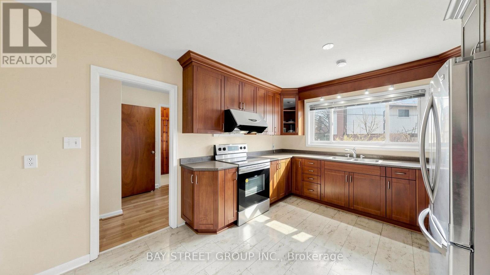 14 MACHAR PLACE - Image 10