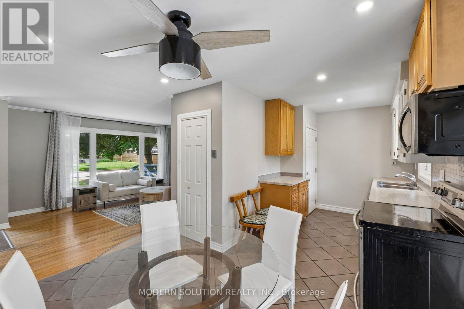 61 GODFREY DRIVE - Image 12