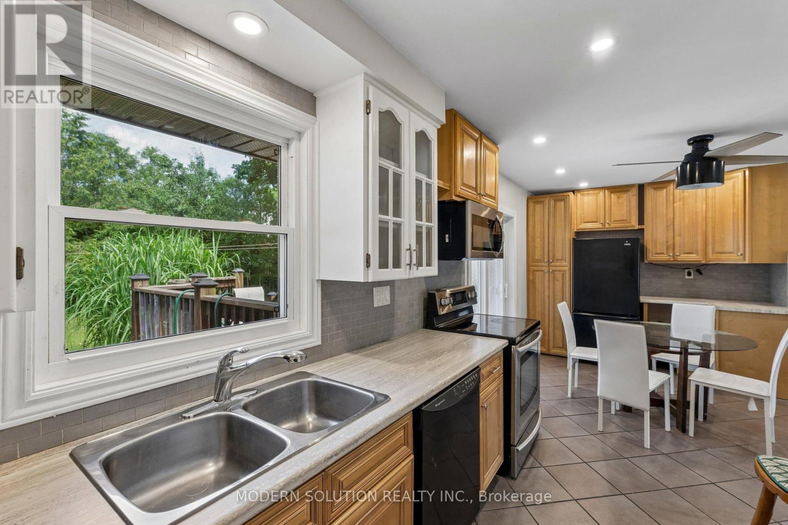 61 GODFREY DRIVE - Image 15