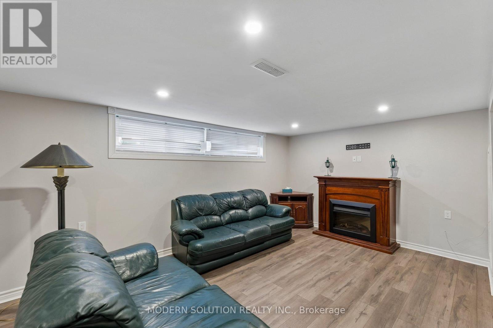 61 GODFREY DRIVE - Image 29