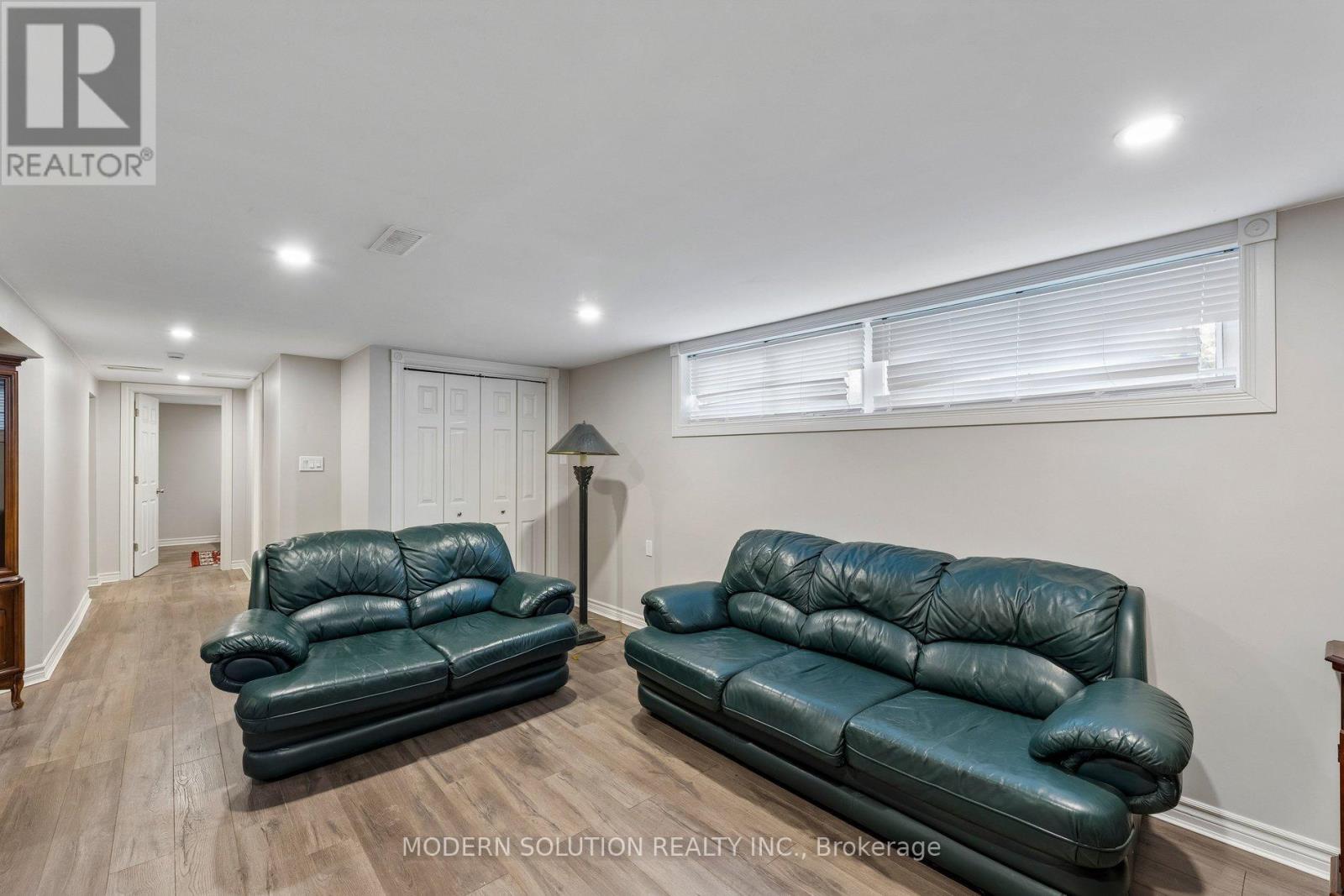 61 GODFREY DRIVE - Image 30