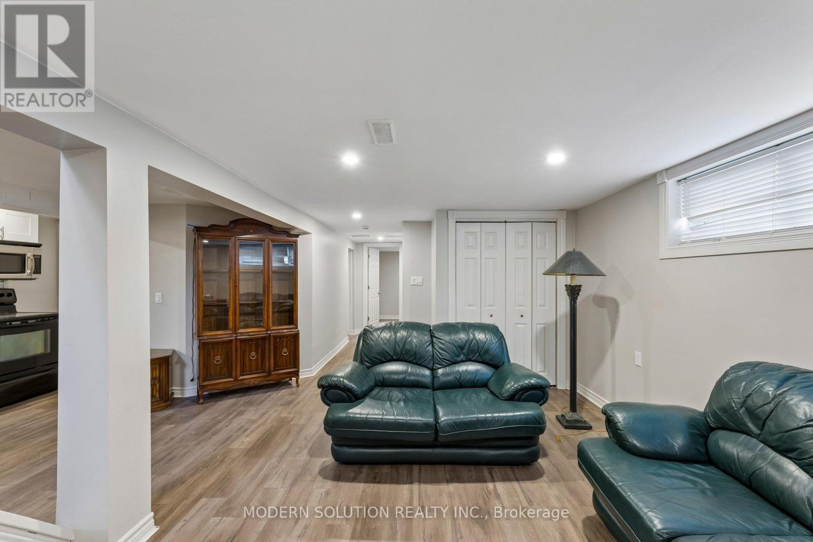 61 GODFREY DRIVE - Image 31