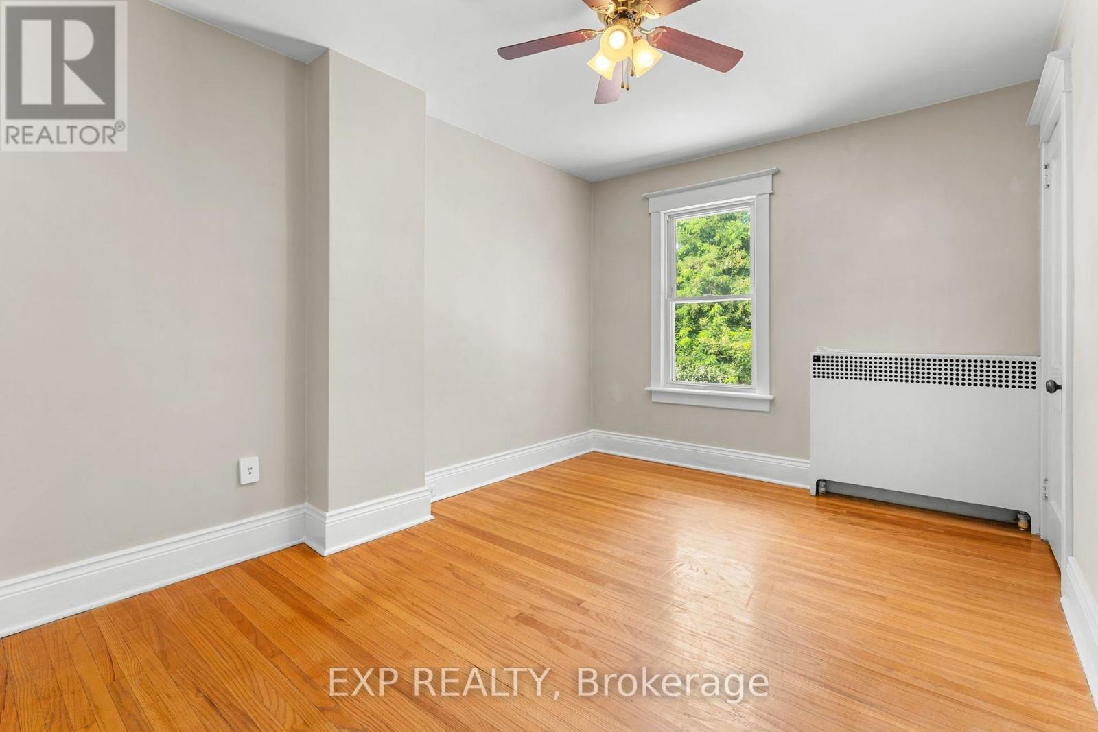 156 PARK ROW S - 25