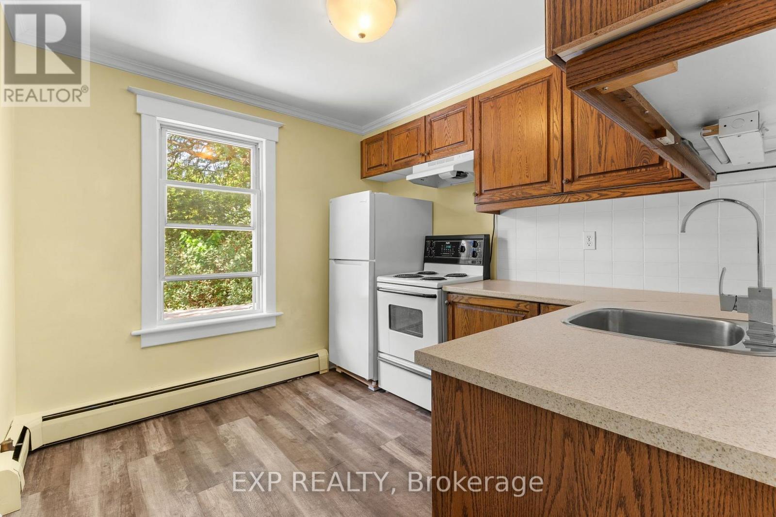 156 PARK ROW S - 28