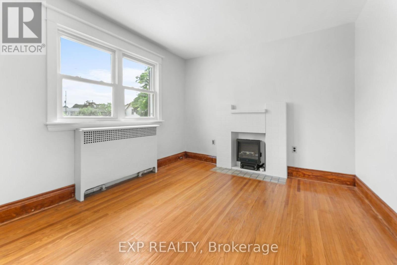 156 PARK ROW S - 32
