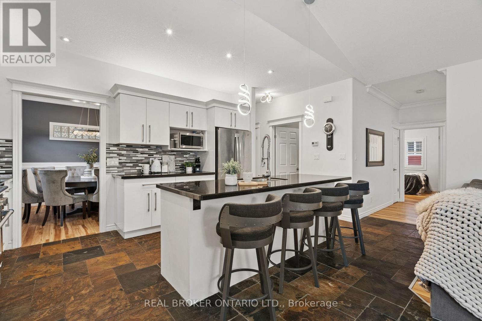 108 HAMPSON CRESCENT - Image 10