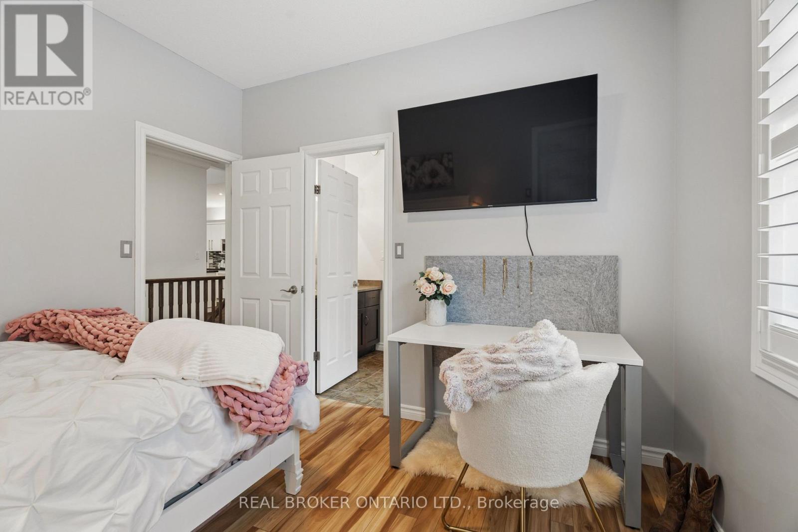 108 HAMPSON CRESCENT - Image 20