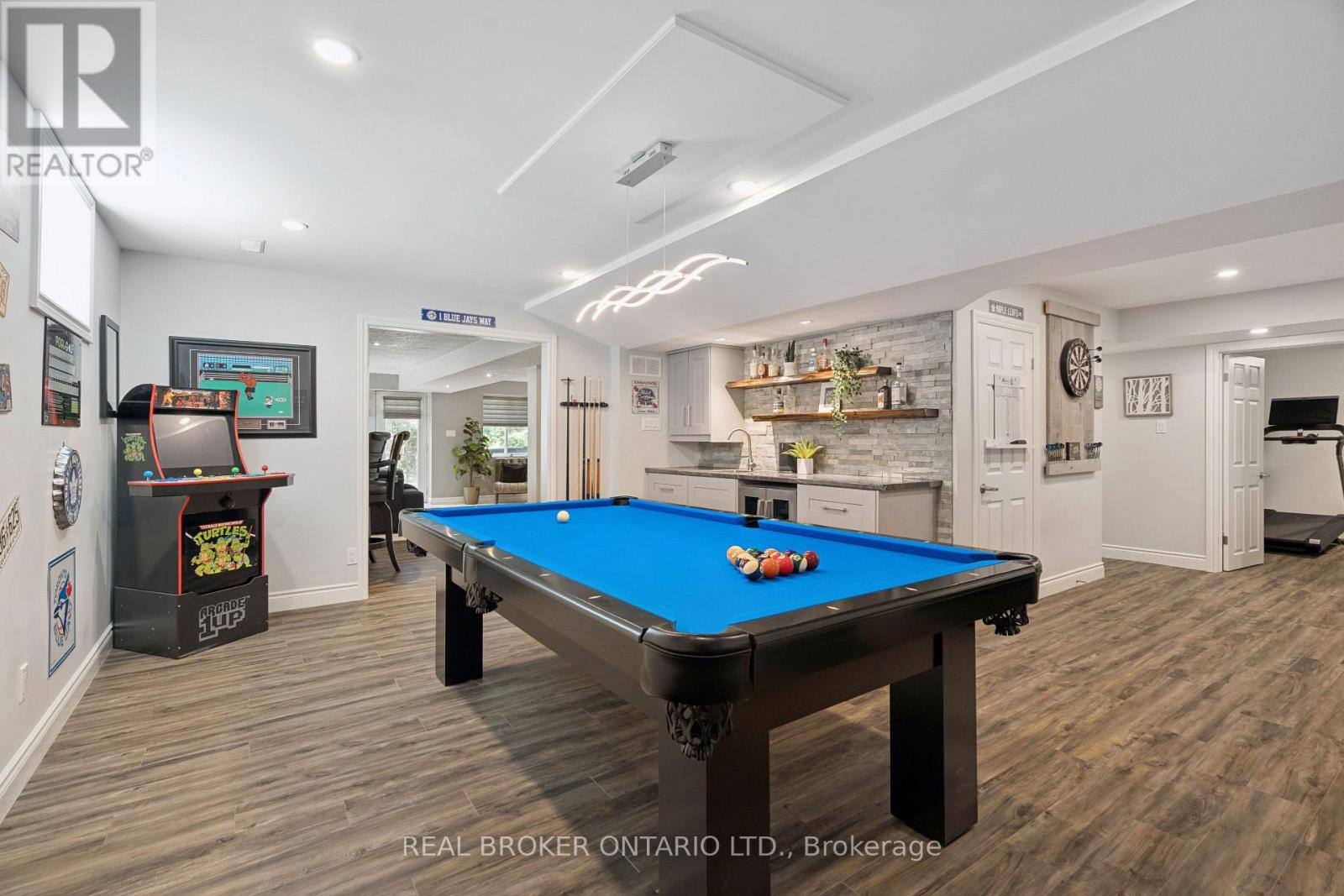 108 HAMPSON CRESCENT - Image 36