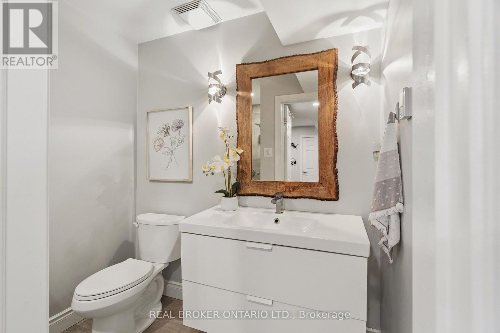 108 HAMPSON CRESCENT - Image 38