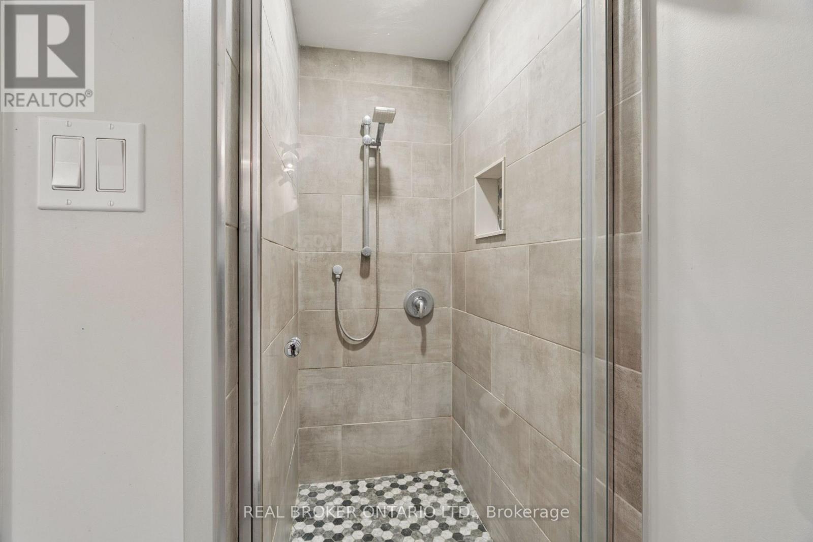108 HAMPSON CRESCENT - Image 39