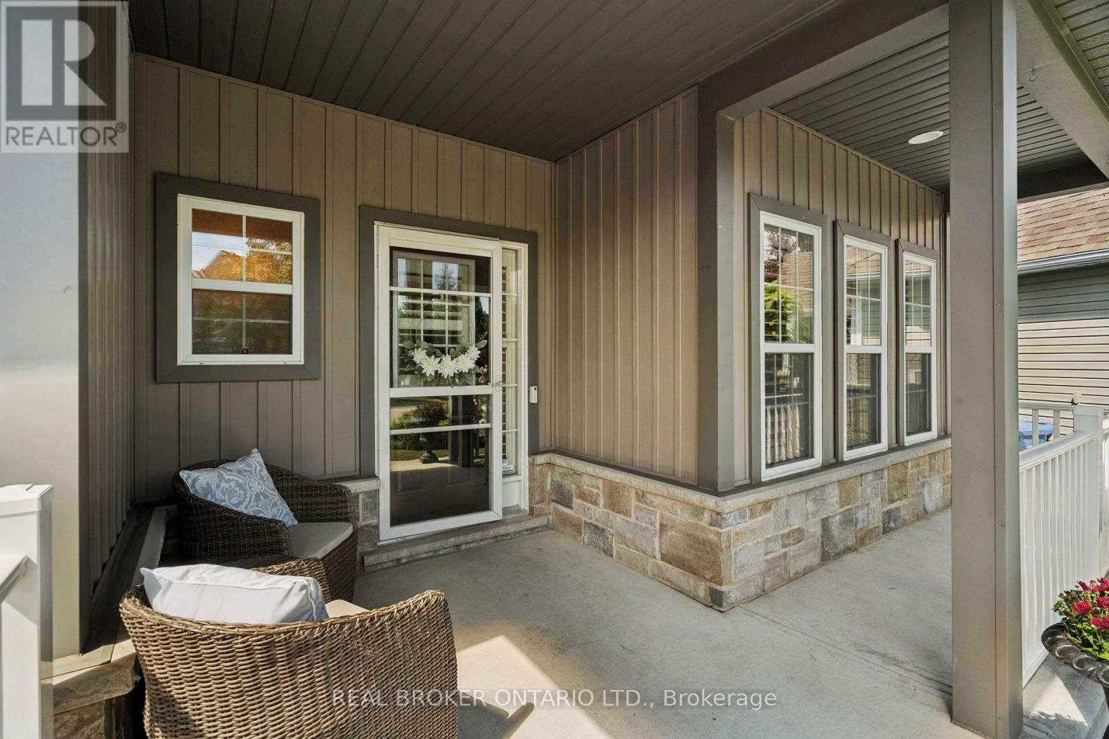 108 HAMPSON CRESCENT - Image 4