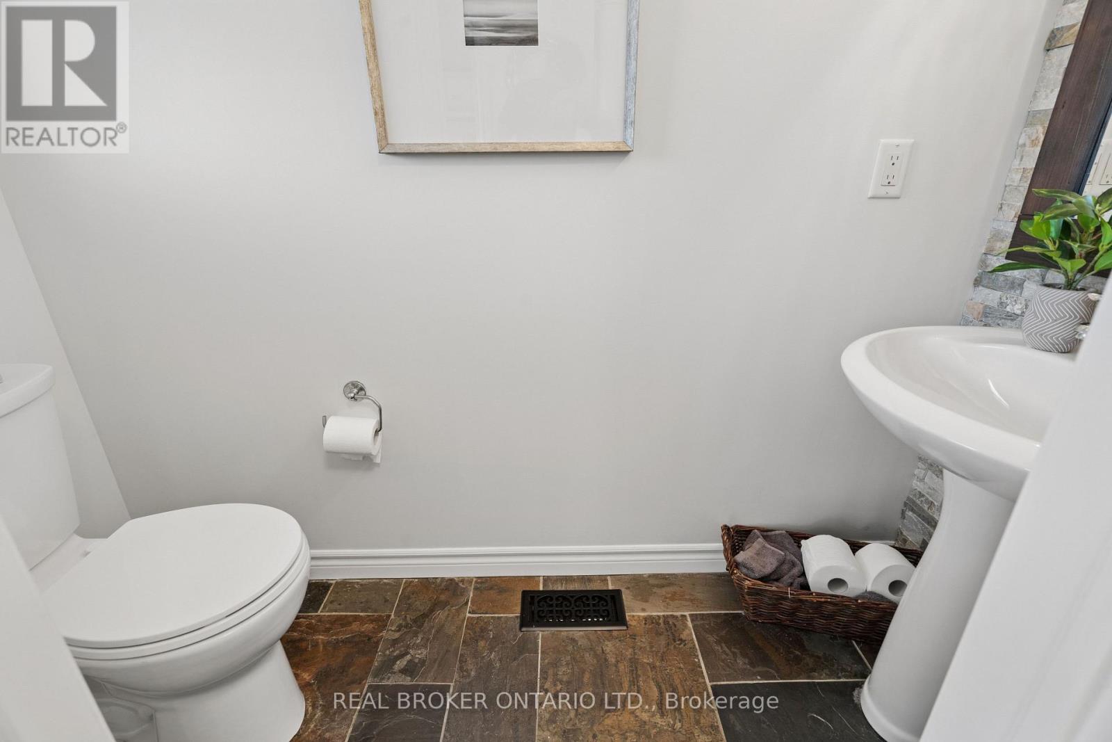 108 HAMPSON CRESCENT - Image 6