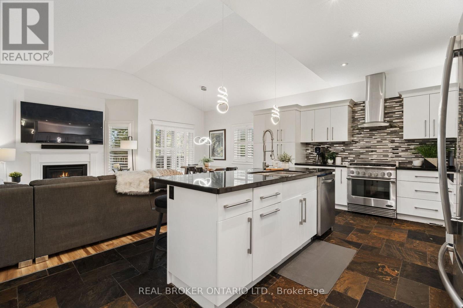 108 HAMPSON CRESCENT - Image 9