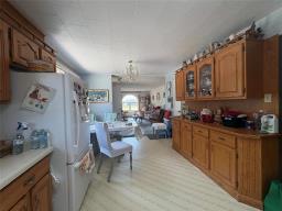 402 Buchanon Avenue, Dauphin, MB R7N2J1 Photo 12