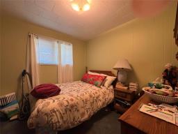 402 Buchanon Avenue, Dauphin, MB R7N2J1 Photo 15