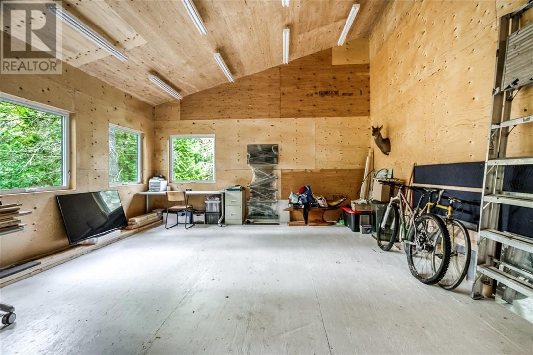 340 East Road - Image 41