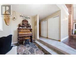 Laundry room - 100 Pinewood Boulevard, Kawartha Lakes, ON K0M2T0 Photo 8