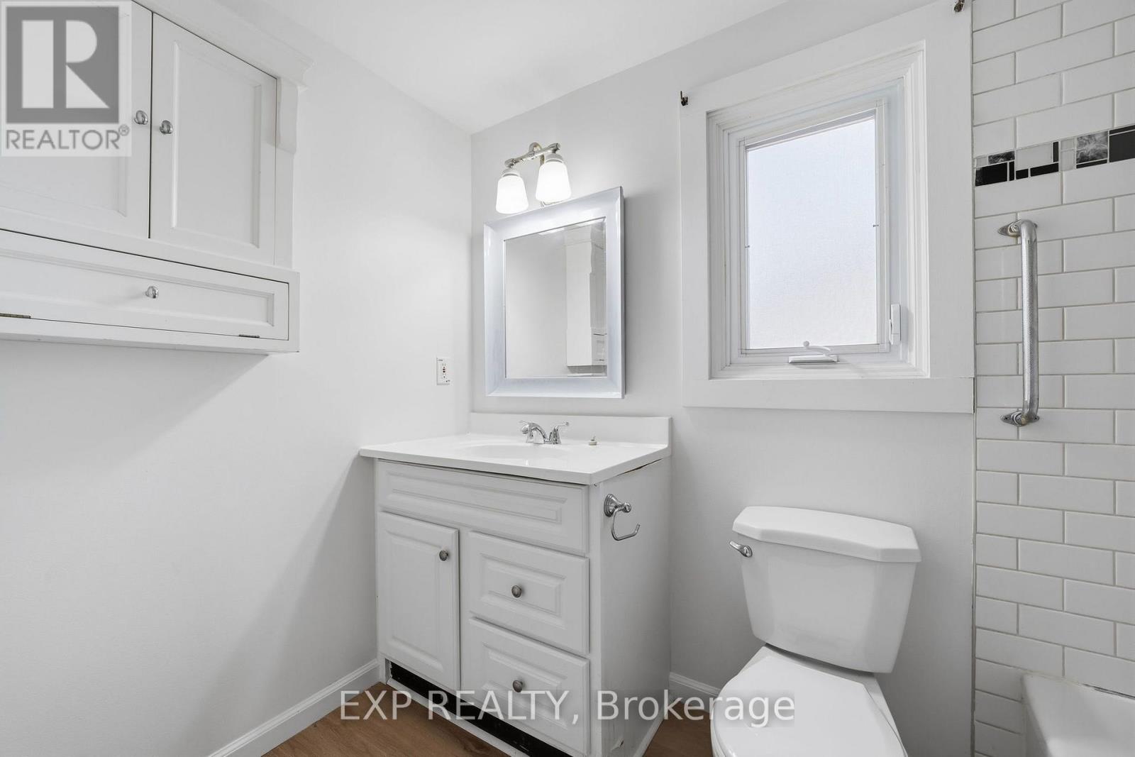 746 HOMEVIEW ROAD - 17