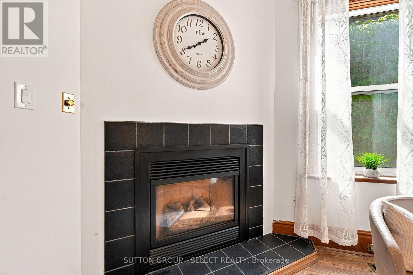 563 ONTARIO STREET - 12