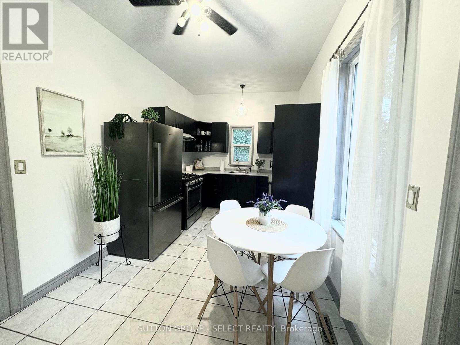 563 ONTARIO STREET - Image 15
